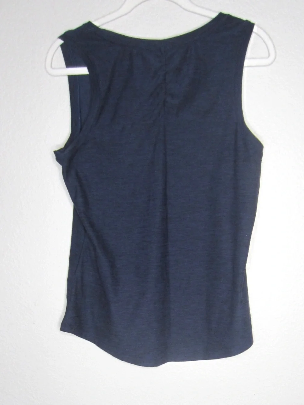 Title Nine Grace Tank Top in dark blue - Size Large - Picture 3 of 7